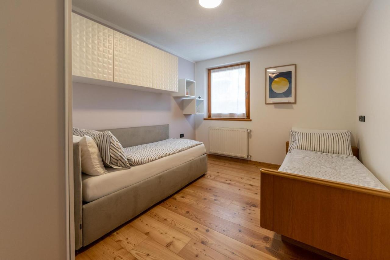 Casa Beba - Agenzia Dolomiti Affitti Daire Cavalese Dış mekan fotoğraf