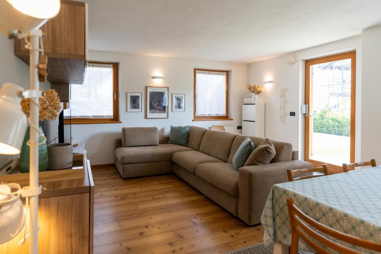Casa Beba - Agenzia Dolomiti Affitti Daire Cavalese Dış mekan fotoğraf